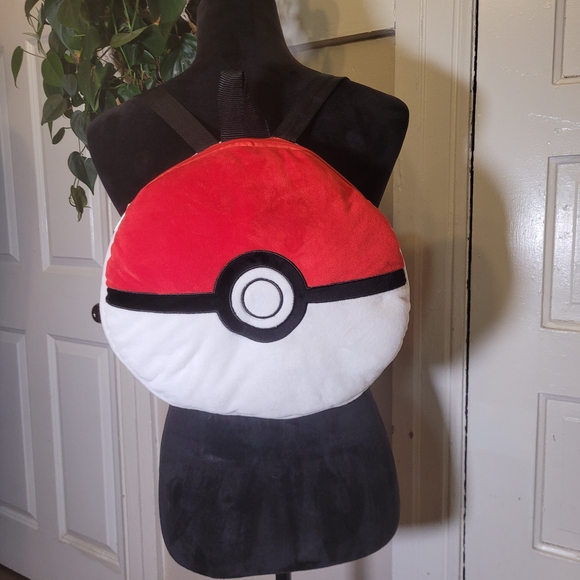Pokemon Handbags - 2016 Pokemon Pokeball Bag/Purse